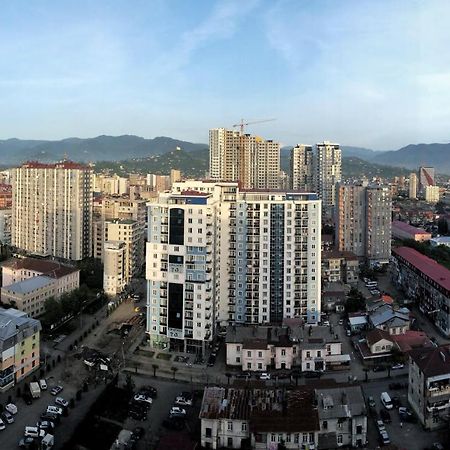 Удобные Апартаменты С Видом На Море บาทูมิ ภายนอก รูปภาพ